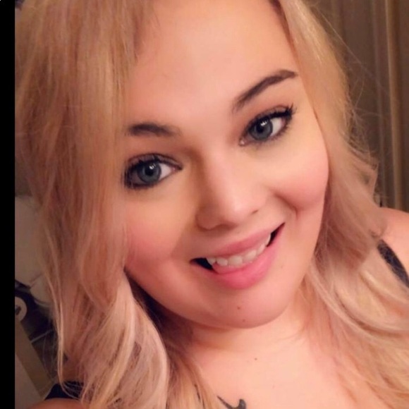 Meet your Posher, Lacy - Picture 1 of 1